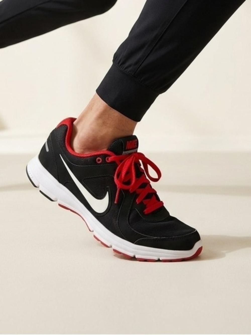 Nike Air Relentless Men’s 10.5 / Women’s 12 Black Red Mesh Y2K SOLD OUT RARE EUC
